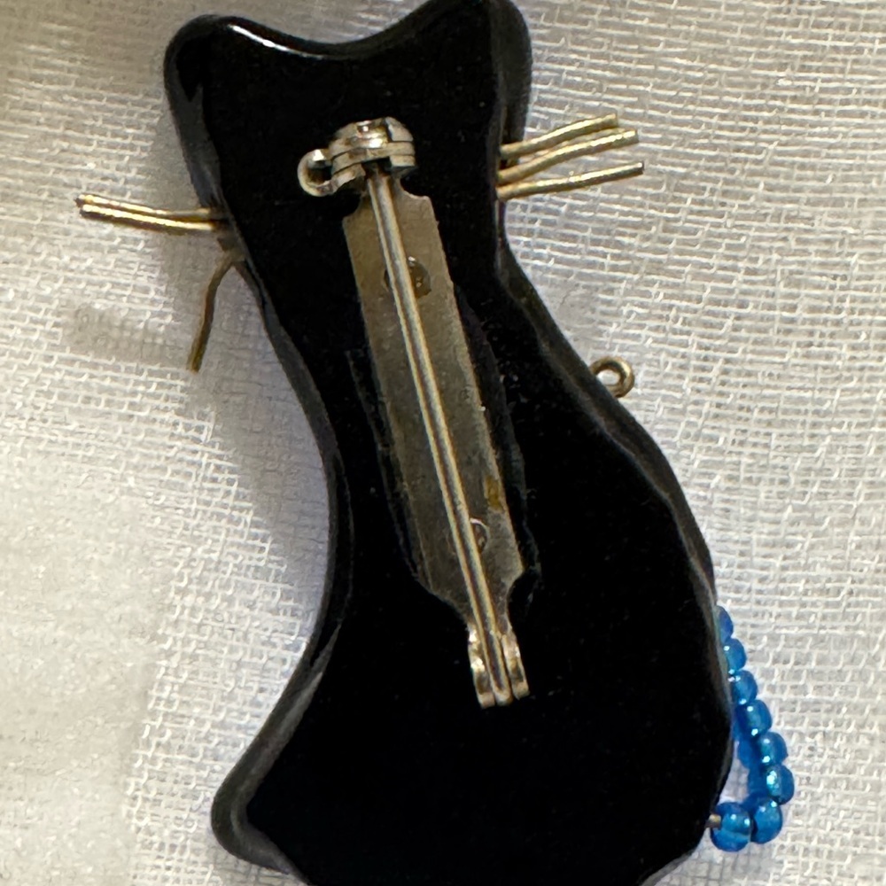 Blue Cat Brooch - Picture 4 of 6